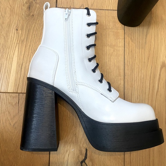 Steve Madden Black and White Platform Block Heel Combat Boots - Picture 5 of 9